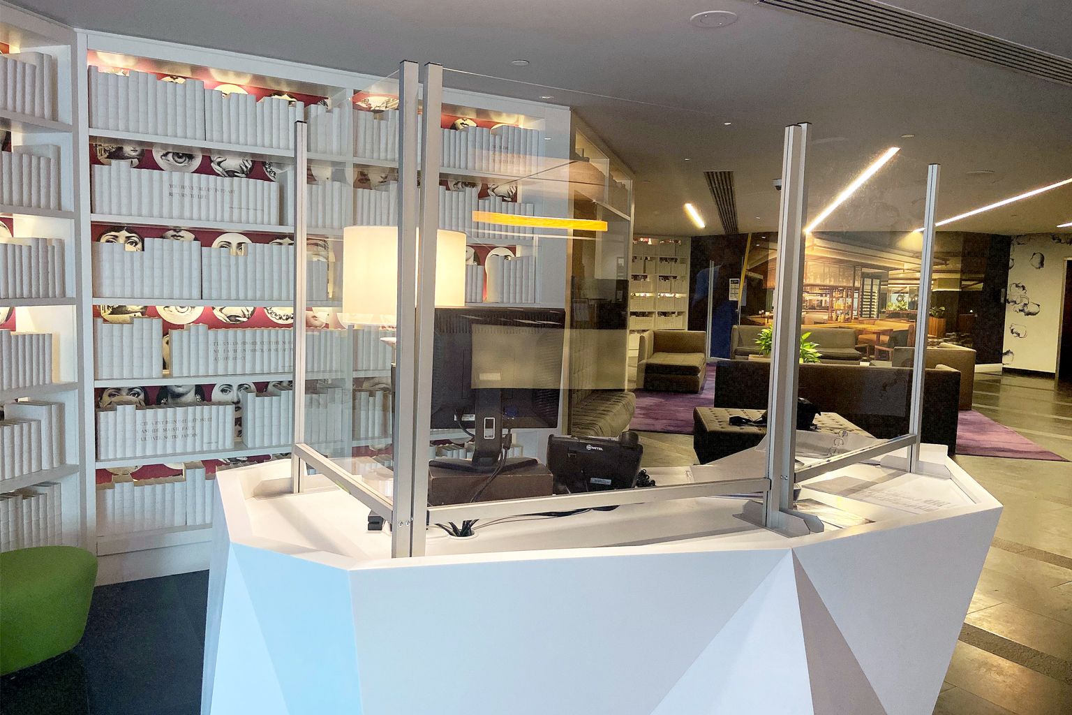 image - Gardez-nous en sécurité: comment Muraflex apporte la distance sociale aux petits espaces.