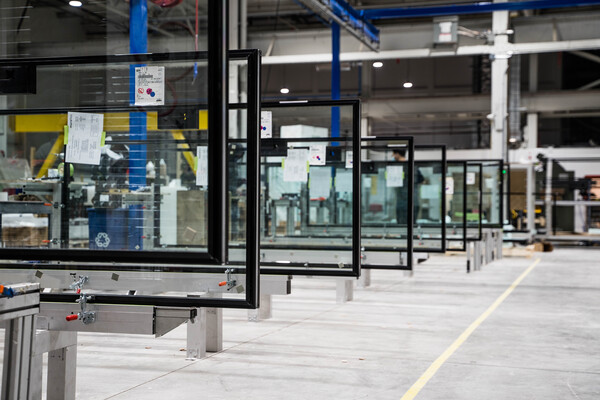 image - A Guide to Recycling Muraflex Products: Glass and Aluminum 